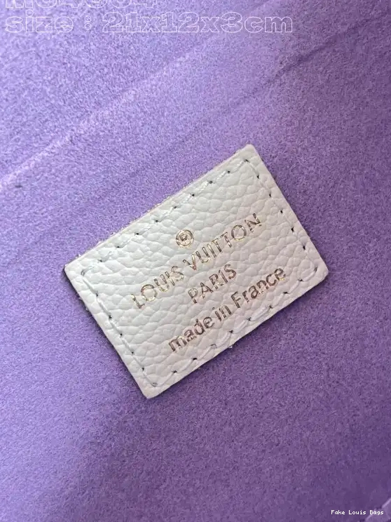 Fake Louis Bags LOUIS FÉLICIE POCHETTE VUITTON 0626
